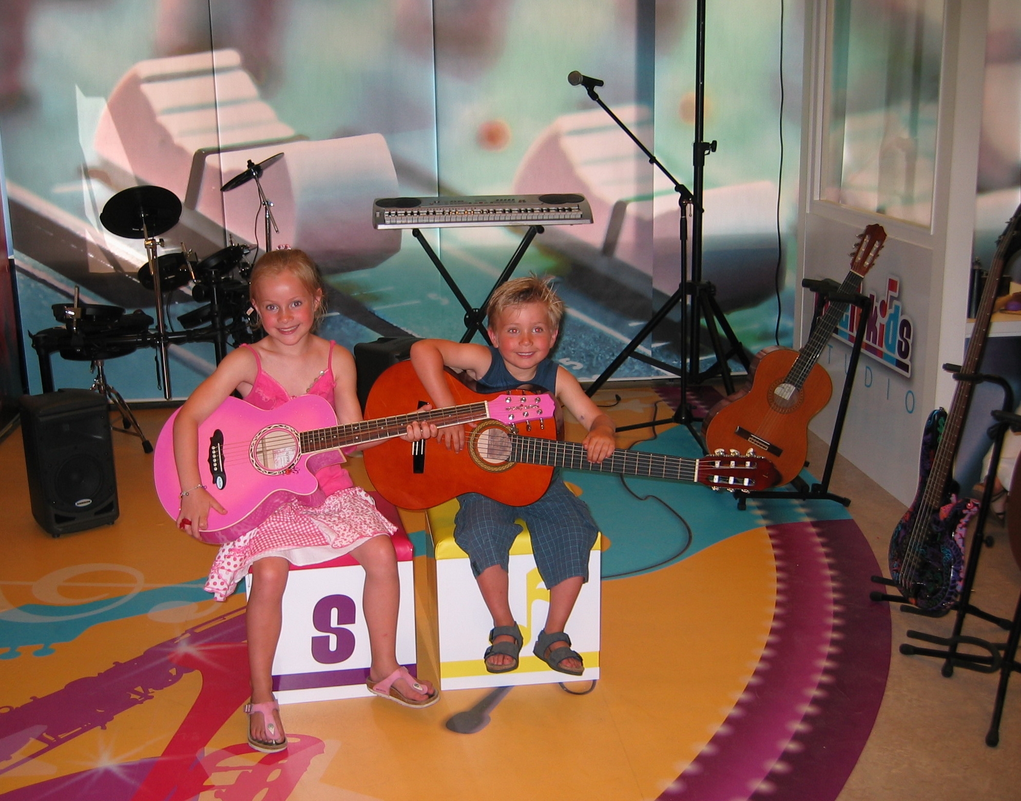 De-gelukkige-eerste-Muziekids-in-Blaricum-1